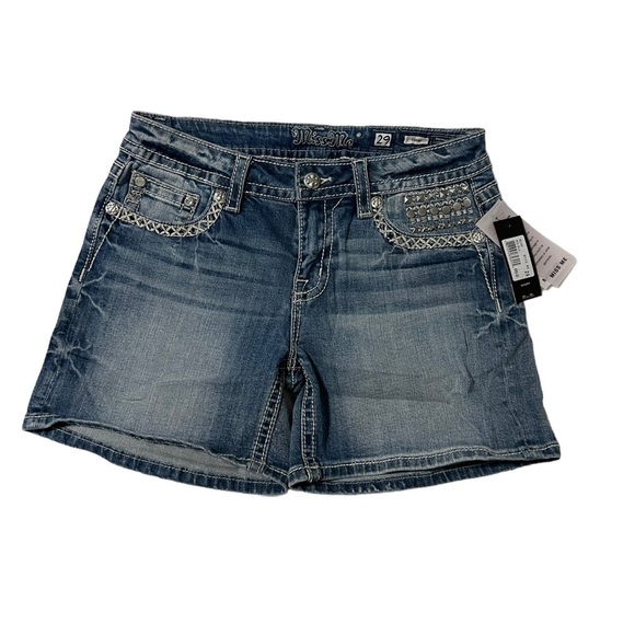 NWT Miss Me Embellished Jean Shorts - Picture 2 of 5
